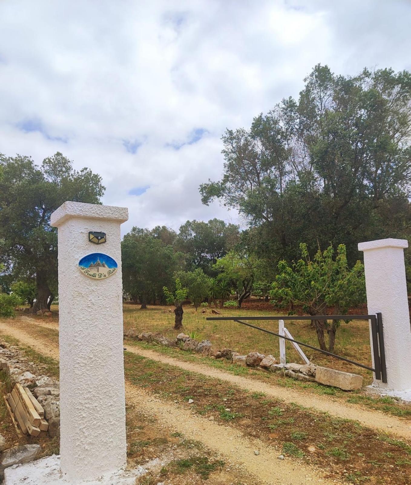 I Trulli D'A Ross Villa Ceglie Messapica Exteriör bild
